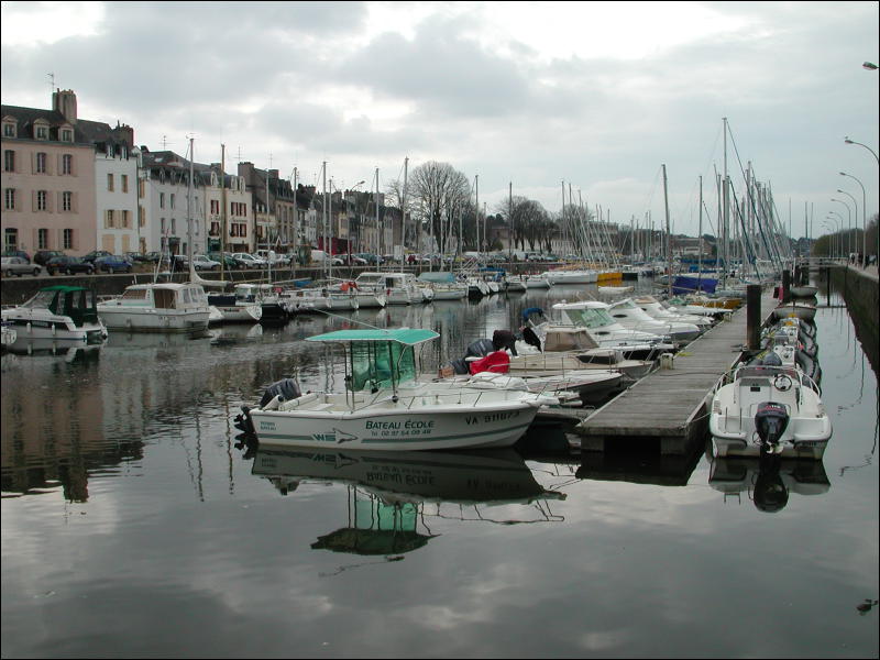 [Vannes Port.jpg]